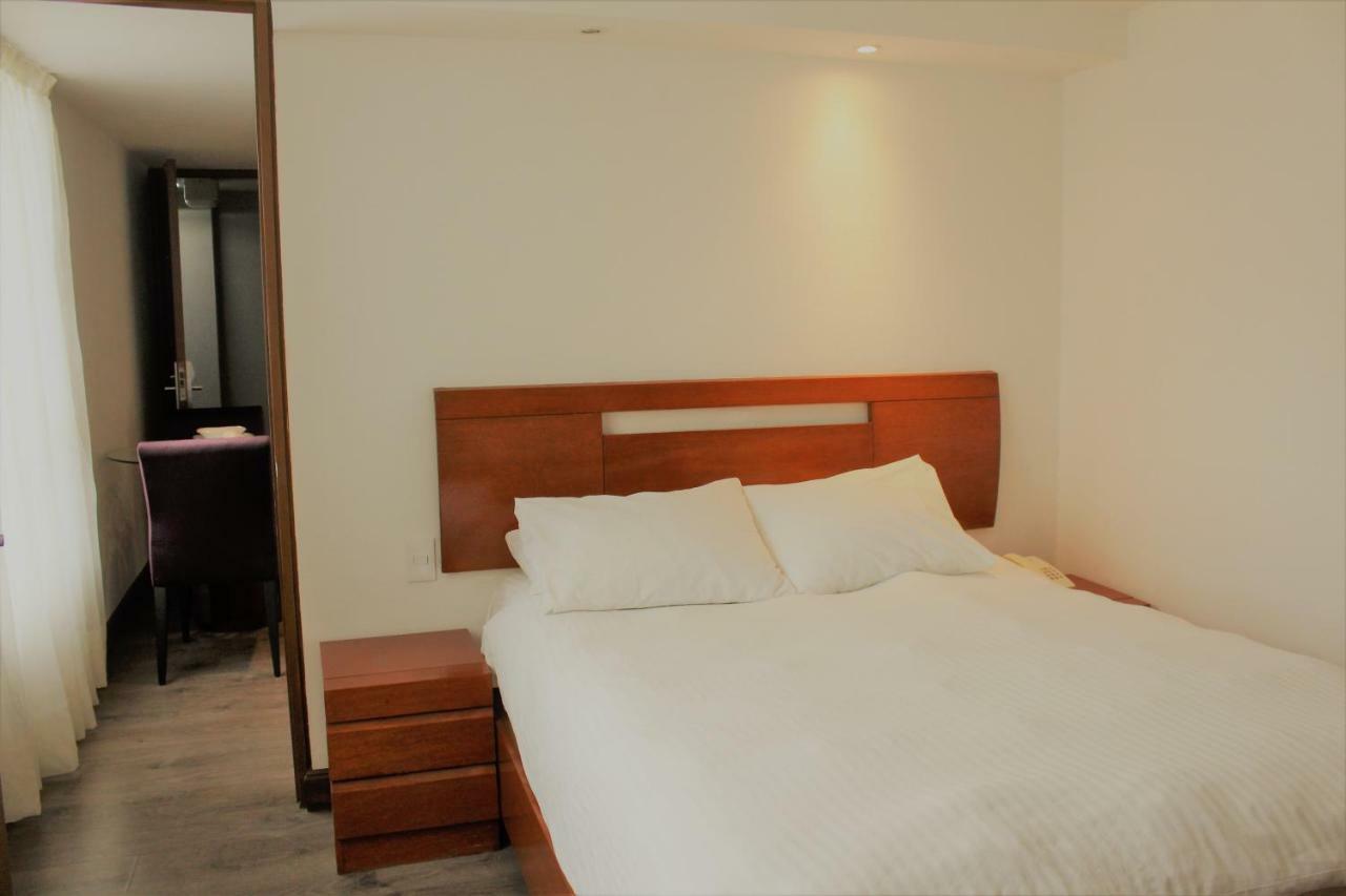 Condesa Suites Mexiko-Stadt Exterior foto