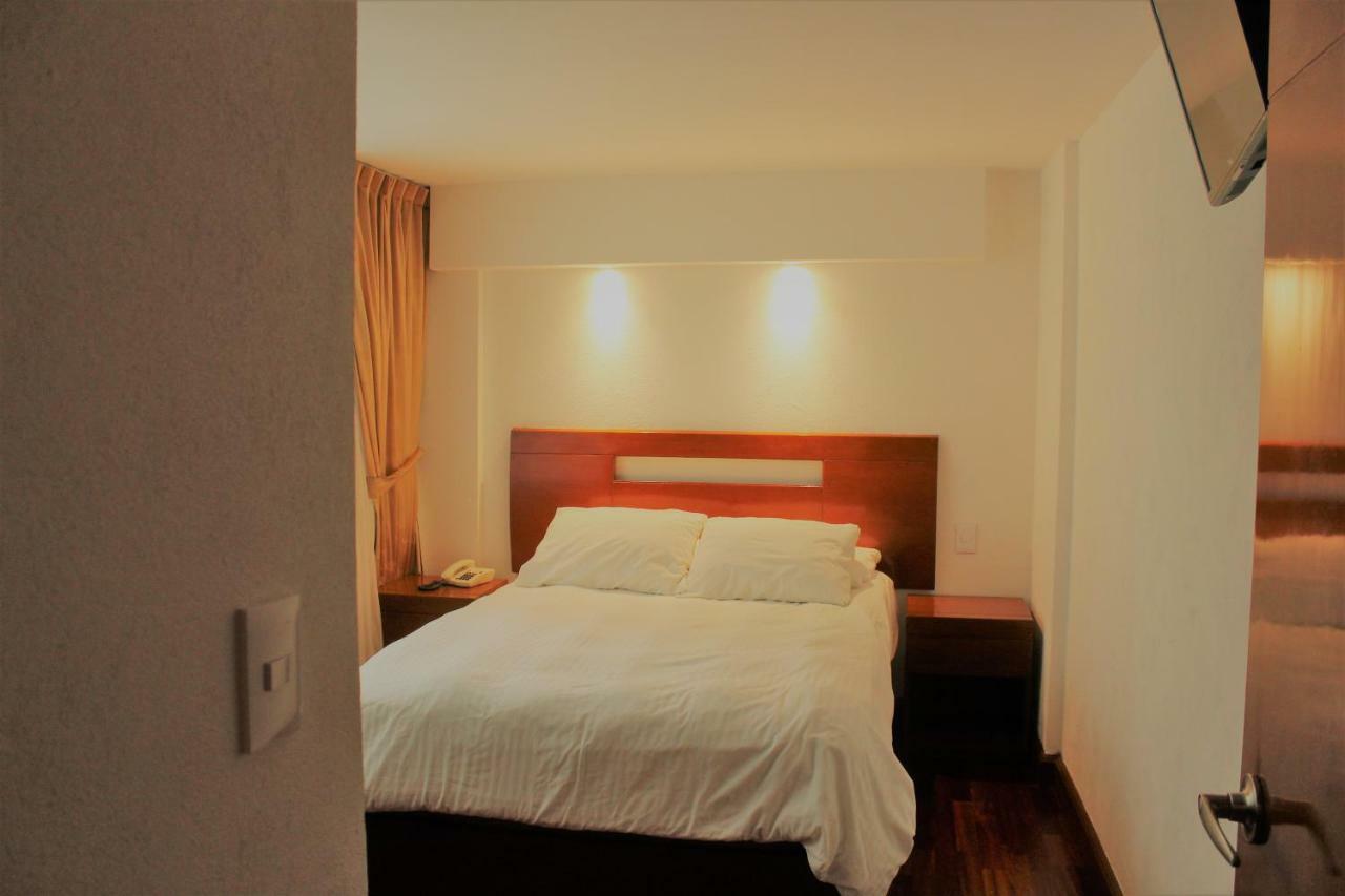 Condesa Suites Mexiko-Stadt Exterior foto